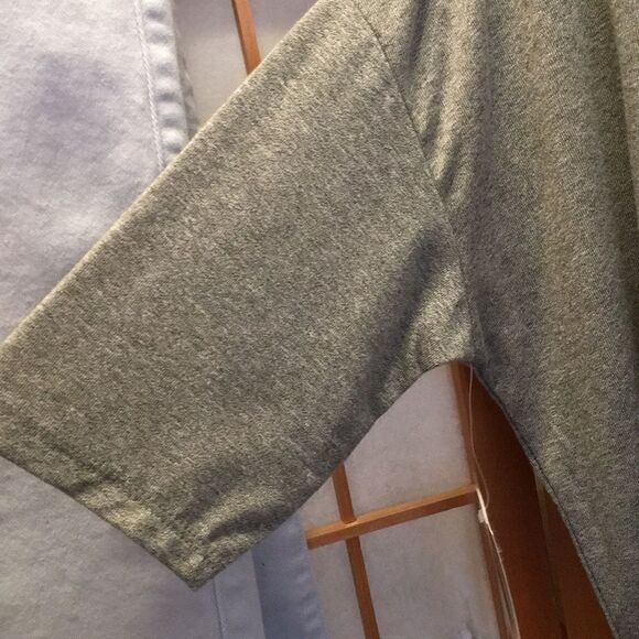 3/$20 LuLaRoe Short Sleeve Tunic (Long T-shirt) - Picture 7 of 8